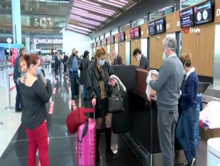 Yabancı yolcuların tahliye uçuşlarıyla ülkelerine dönüşü sürüyor