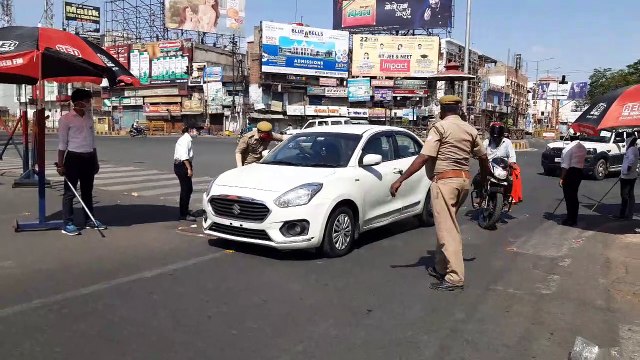 लॉक डाउन का उल्लंघन करने वालों को पर हो रही कार्यवाही।