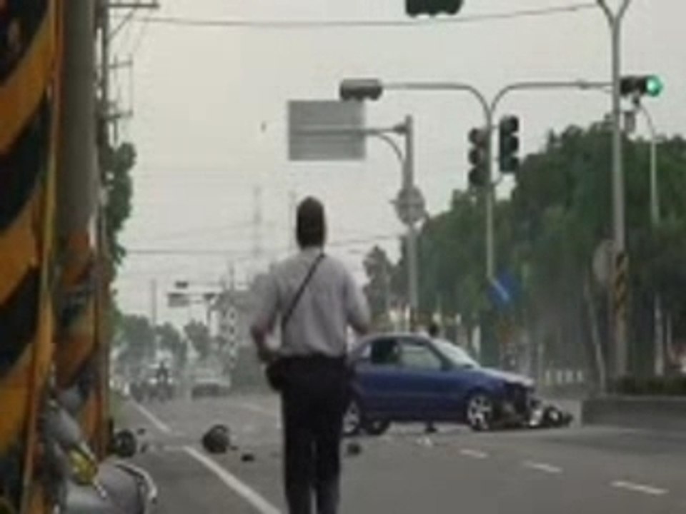 ACCIDENT TERRIBLE A VOIR INCROYABLE !!!!!!!