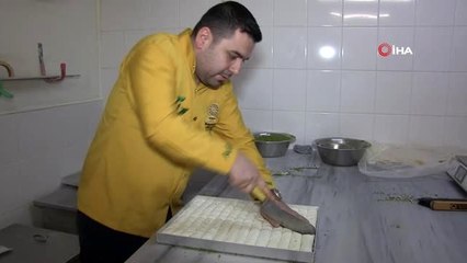 - Berlin'de Türk esnaftan sağlık çalışanlarına baklava jesti