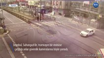 İstanbul’da Tramvay ve Otobüs Çarpıştı