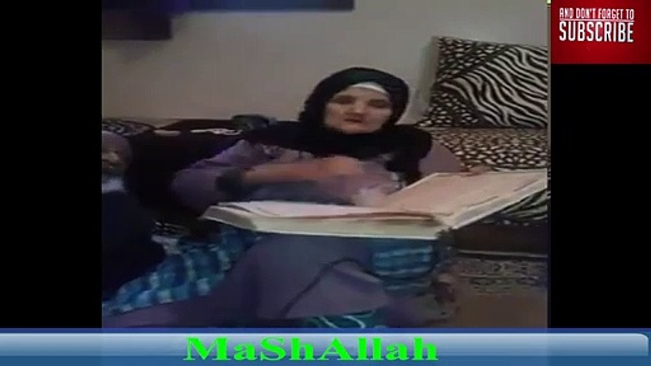 100 years old Man reading The Holy Quran