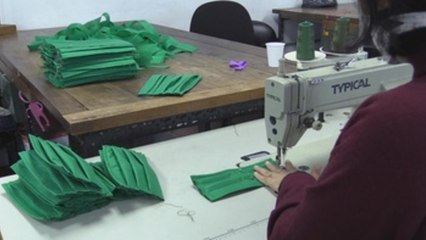 Producción de mascarillas es la última obra del Teatro Colón