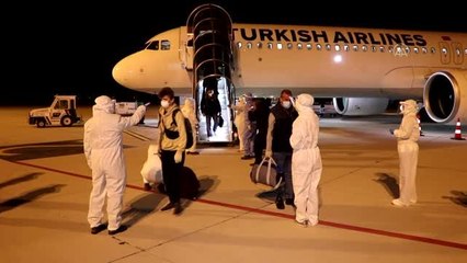 Sırbistan'dan getirilen 94 Türk vatandaşı yurtlara yerleştirildi