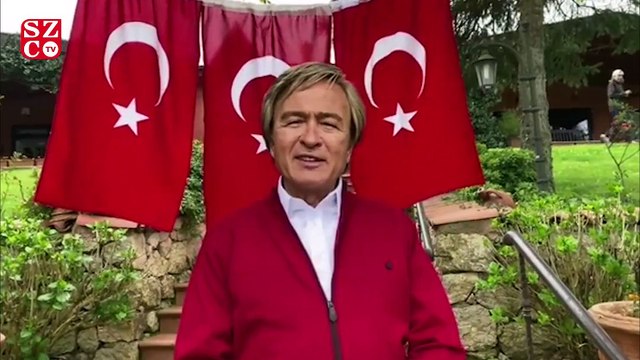 Erol Evgin Istiklal Marşı'nı şiir olarak okudu