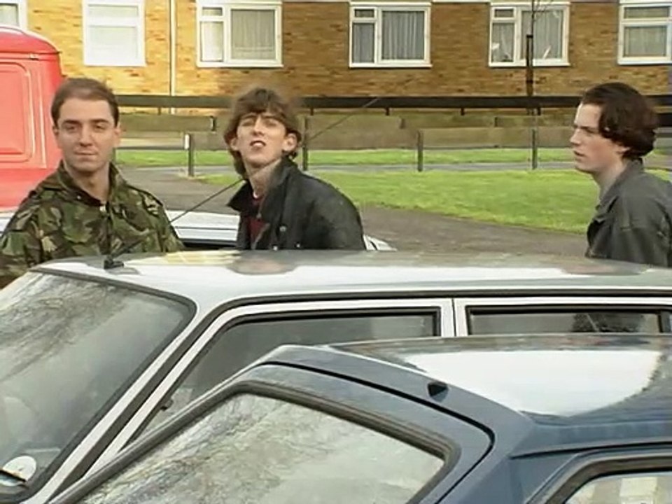 The Bill S07E23 832 Receiving