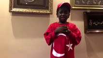 6 yaşındaki Adem, 23 Nisan Ulusal Egemenlik ve Çocuk Bayramı'nı kutladı