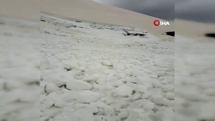 Bahçesaray yoluna çığ düştü