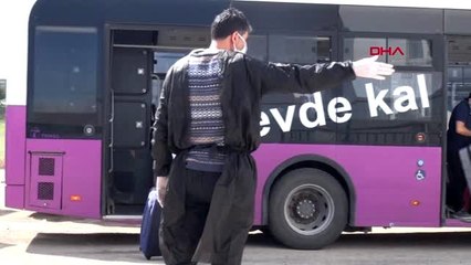 VAN Umman'dan getirilen 250 Türk, Van'da 2 yurda yerleştirildi