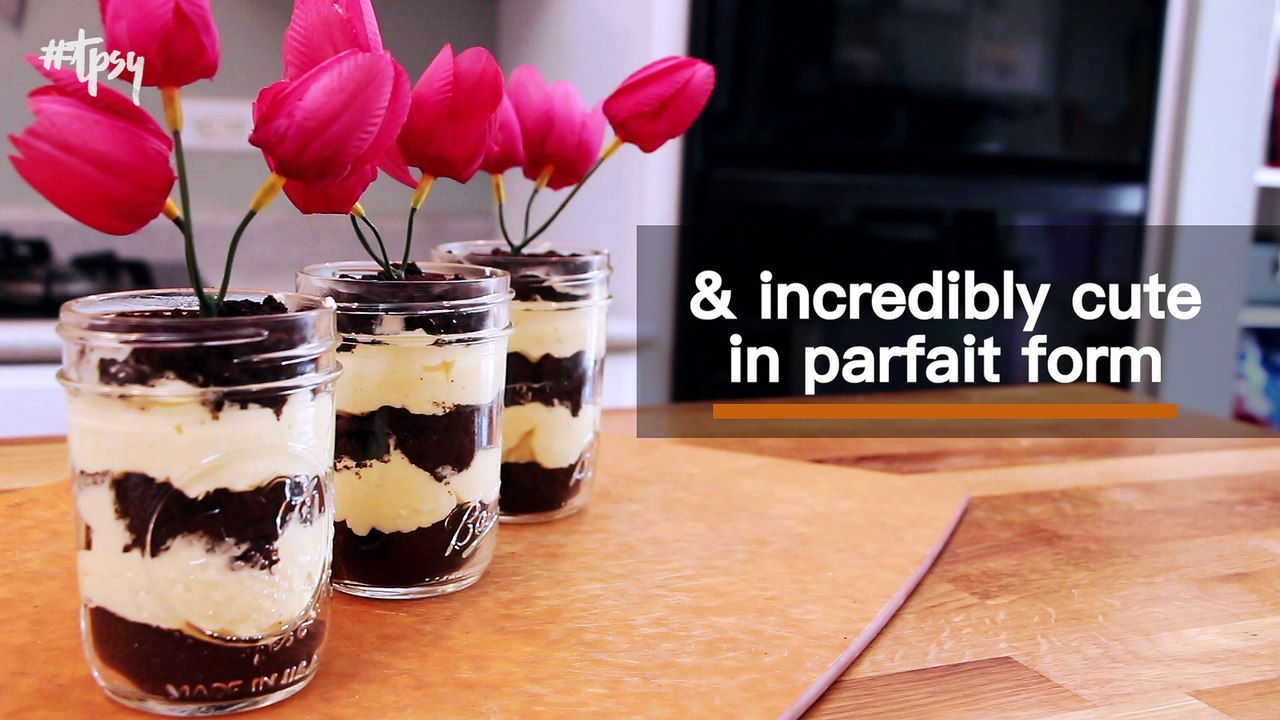 Adorable Dirt Cake Parfaits are (Almost) Too Cute to Eat