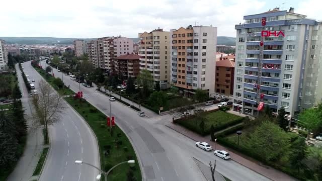 ESKİŞEHİR Sokağa çıkmayan çocuklar, 23 Nisan'ı evlerinde kutluyor