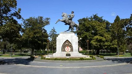 Kısıtlamanın ardından cadde ve sokaklar boş kaldı