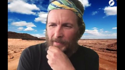 Lorenzo presenta il docu trip "Non voglio cambiare paese"