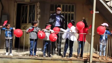 Başkan Saklı’dan çocuklara 23 Nisan sürprizi