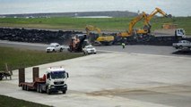 Trabzon Havalimanı pisti uçuşlara kapatılarak onarıma alındı