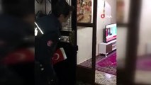 Küçük Marya’dan duygulandıran istek...Polisler Marya'nın bayrak isteğini yerine getirdi