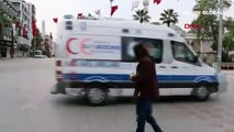 Yasağa rağmen alkollü halde sokağa çıkıp, ambulansa otostop çekti