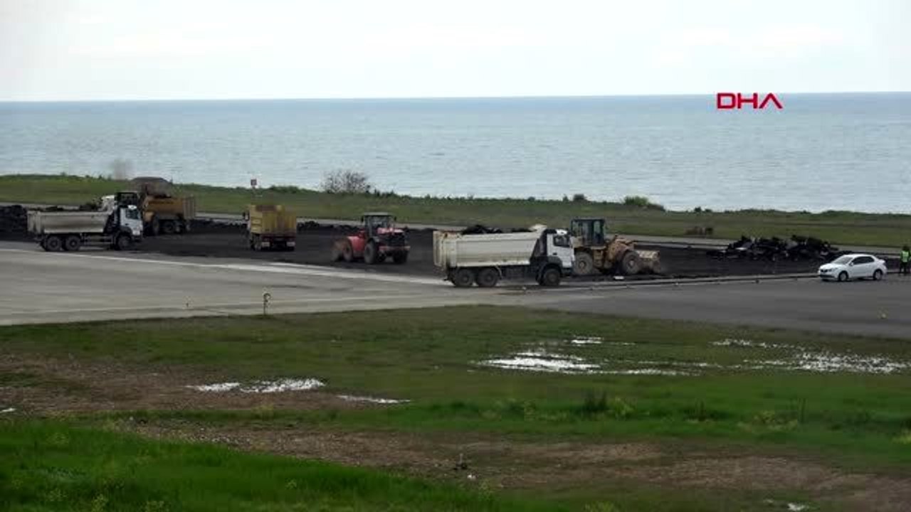 TRABZON Pisti onarıma alınan Trabzon Havalimanı uçuşa kapatıldı