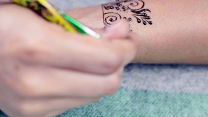 New simple & Easy Bracelet Mehndi Design - Bracelet wala Mehndi Design Eid ke liye