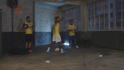 Neymar and Friends - Rugby Ball Challenge