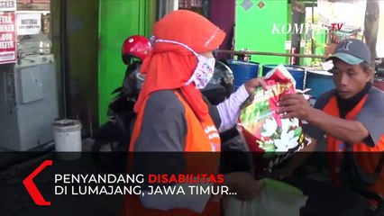 Descargar video: Penyandang Disabilitas di Lumajang Ikut Bagi-bagi Beras