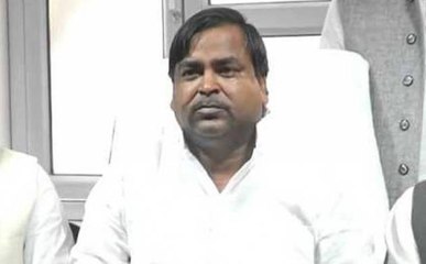 दगंल 5: अमेठी की जनसभा में रो पड़े गायत्री प्रजापति