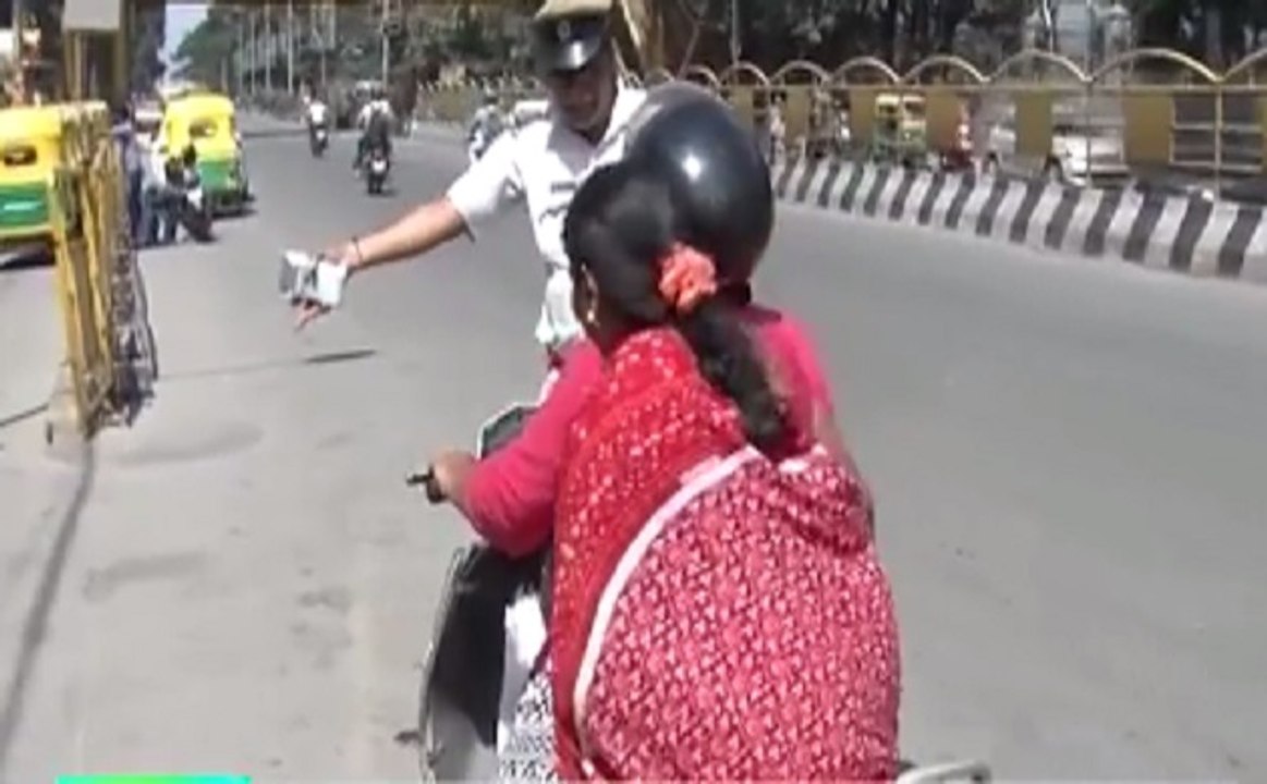 ट्रैफिक को सुरक्षित बनाने के लिए बेंगलुरु पुलिस की अनूठी पहल