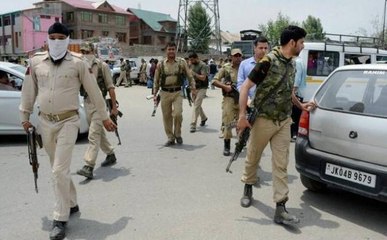 आतंकियों ने त्राल में किया ग्रेनेड अटैक, तीन लोगों की मौत