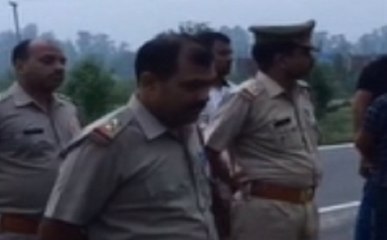 UP: 12 हजार का इनामी पुलिस एनकाउंटर में ढेर