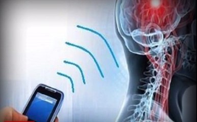 मोबाइल फोन रेडिएशन से सावधान, हो सकते है बीमार