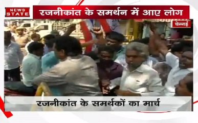 तमिल अभिनेता रजनीकांत के समर्थन में आए लोग