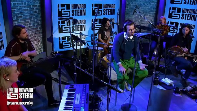 Harry Styles Recalls the Night He Was Robbed at Knifepoint