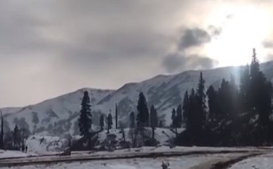 कश्मीर में हुई भारी बर्फबारी, उत्तर भारत पर पड़ेगा असर