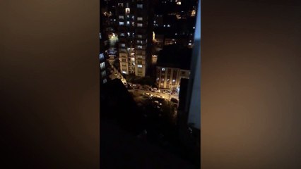 Türkiye, İstiklal Marşı'nı okuyor