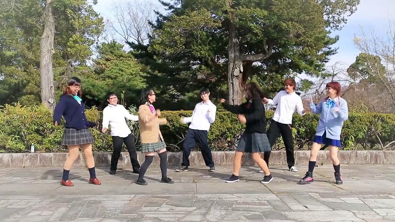 LOL -lots of laugh- By MoonNue ( English Ver. ) feat Haruki Kyua Tsuki Rasuboryu Komachi Motan Odeko dance