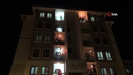 Sarıkamış'ta meşaleli bayraklı 23 Nisan coşkusu