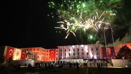 TBMM’de ışık ve havai fişek gösterisi yapıldı