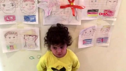 ANTALYA Öykü Arin, dünya çocuklarının resmini çizdi