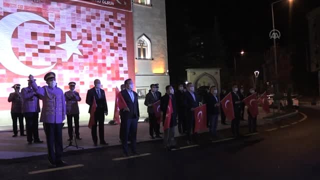 Cumhurbaşkanı Erdoğan'ın evlerden İstiklal Marşı okuma çağrısı