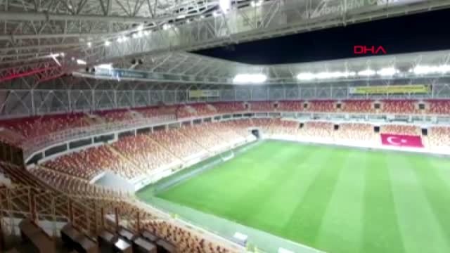 Malatyalılar hep bir ağızdan İstiklal Marşı okudu