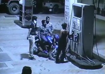 कानपुर में दबंगई, पेट्रोल पंप कर्मियों को पीटा