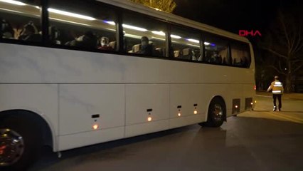 Cezayir'den gelen 144 kişi Konya'da yurda yerleştirildi