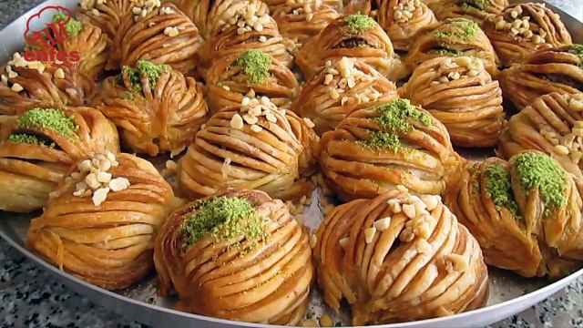 BAKLAVA AÇMASINI BİLMİYORSAN DERT ETME !!!BU TARİF TAM SANA GÖREOKLAVASIZ !!!