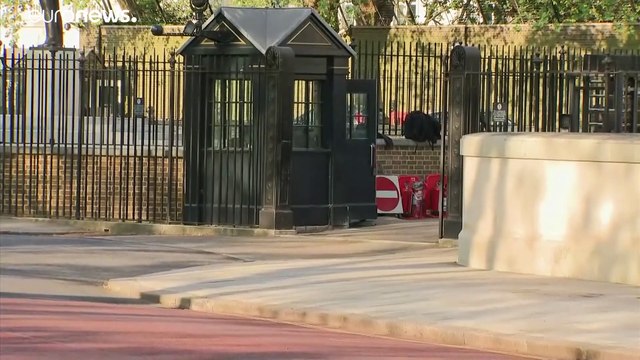 Μπόρις Τζόνσον: Καμία χαλάρωση προς το παρόν, καταστροφικό ένα δεύτερο κύμα