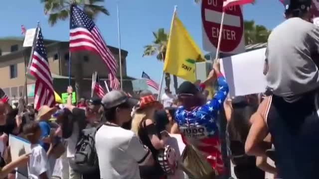 Cientos de manifestantes piden en California el fin del confinamiento