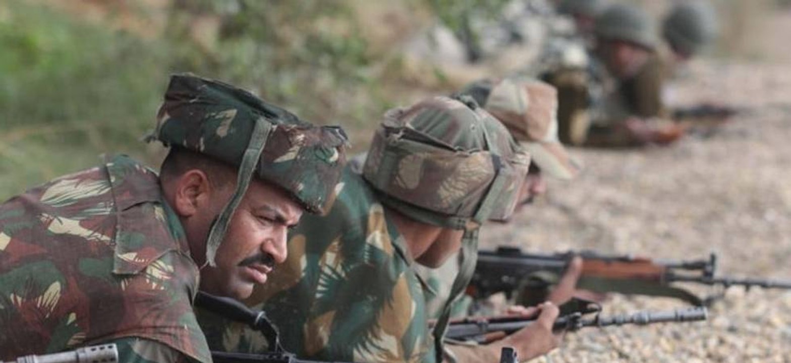 पाक ने फिर किया सीजफायर उल्लंघन, BSF के 4 जवान शहीद