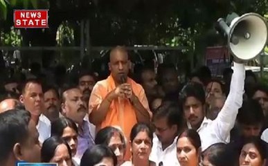 योगी सरकार का एक साल, कार्यकर्ता-जनता से मिलेंगे मंत्री