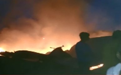 बरेली में कपड़ा कारखाने में लगी आग, लाखों का नुकसान