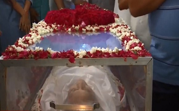 Sheila Dikshit Funeral : आखिरी सफर पर Sheila Dikshit, दोपहर 2:30 बजे होगा अंतिम संस्कार