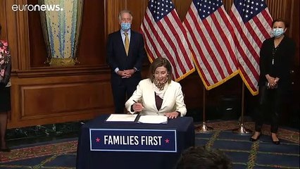 Etats-Unis : près de 500 milliards de dollars pour l'économie et les hôpitaux